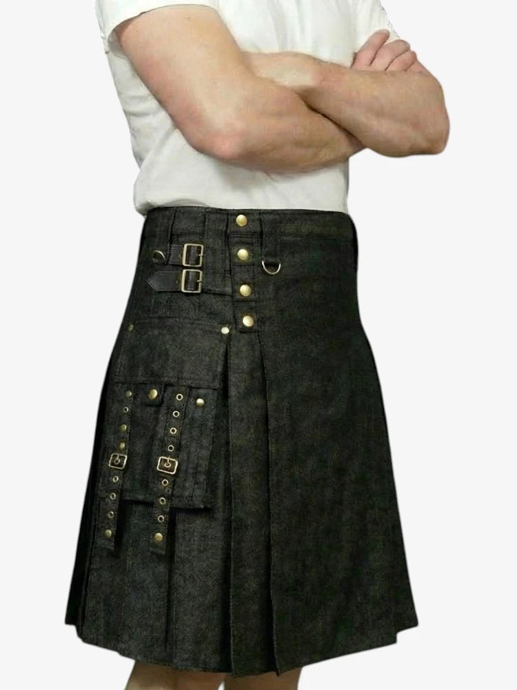 Schwarzer Denim-Kilt mit Goldkette