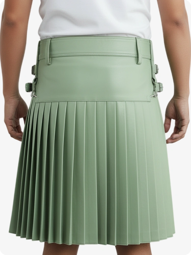 Hellgrüner Leder Faltenkilt mit Gürtelschlaufen & Seitenriemen