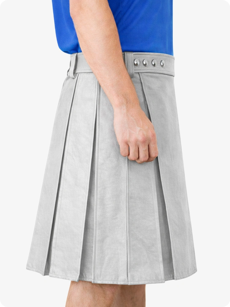 Hellgrauer Utility-Kilt aus echtem Leder mit Nietenbund