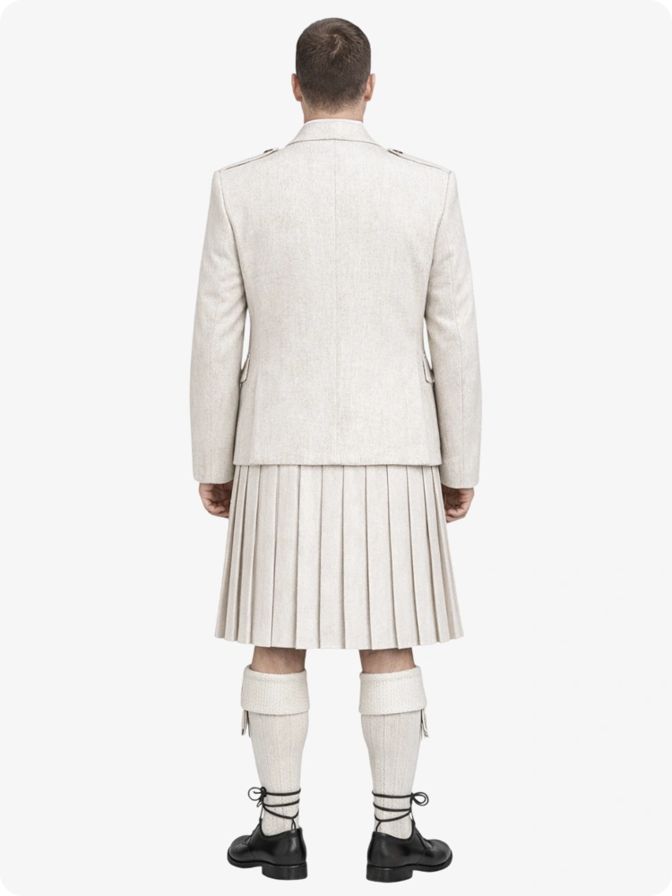 Weißer Wollkilt mit weißem Woll-Argyle-Jackett – Kilt-Outfit